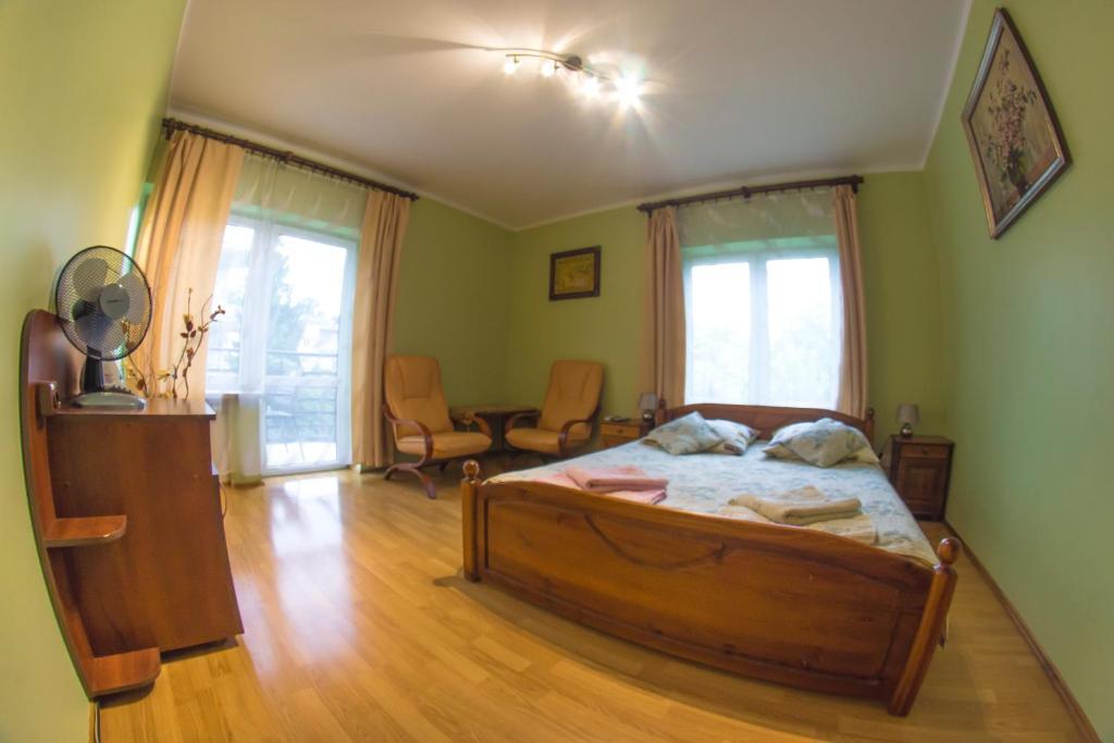 Pensjonat Przy Bloniach Cracovia Camera foto